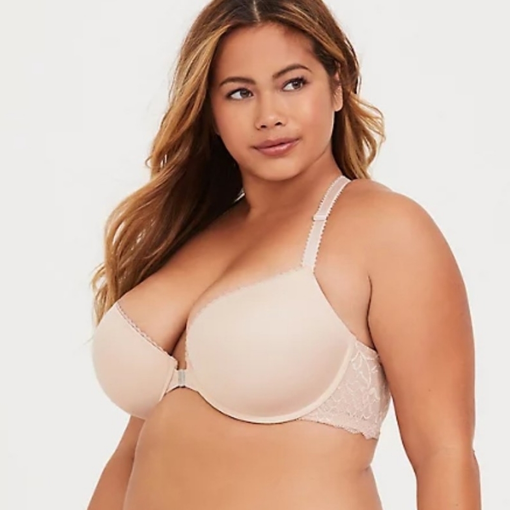 TORRID Cream Beige Microfiber Push Up Racerback Bra Front Closure Size 48DD